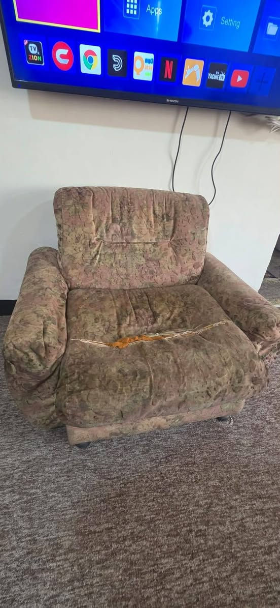 غراض للبيع قيم  وخذ


**إذا كنت صاحب هذا الإعلان وتريد حذفه لأي سبب، رجاءا أرسل رسالة إلى الدعم الفني**