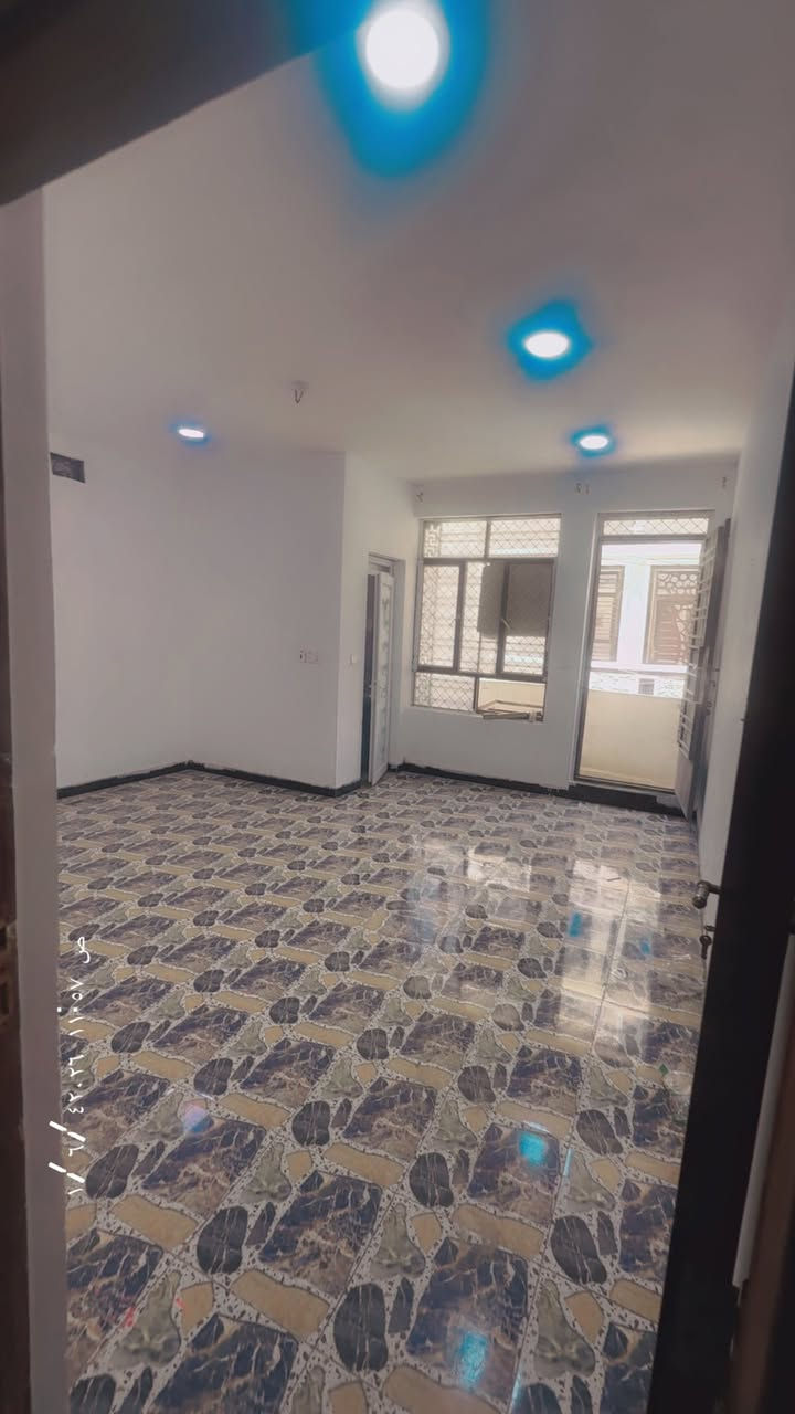 ⭕️للإيجار
بيت ٦٠ متر ٣ طوابق صالة ومطبخ وخدمات الأرضي وطابق الثاني  غرفة سويت وصالة وطابق الثالث غرفة سويت وصالة 
الغزالية نهاية شارع البدالة قرب سيطره معمل الثلج 
للاستفسار. 
***********
