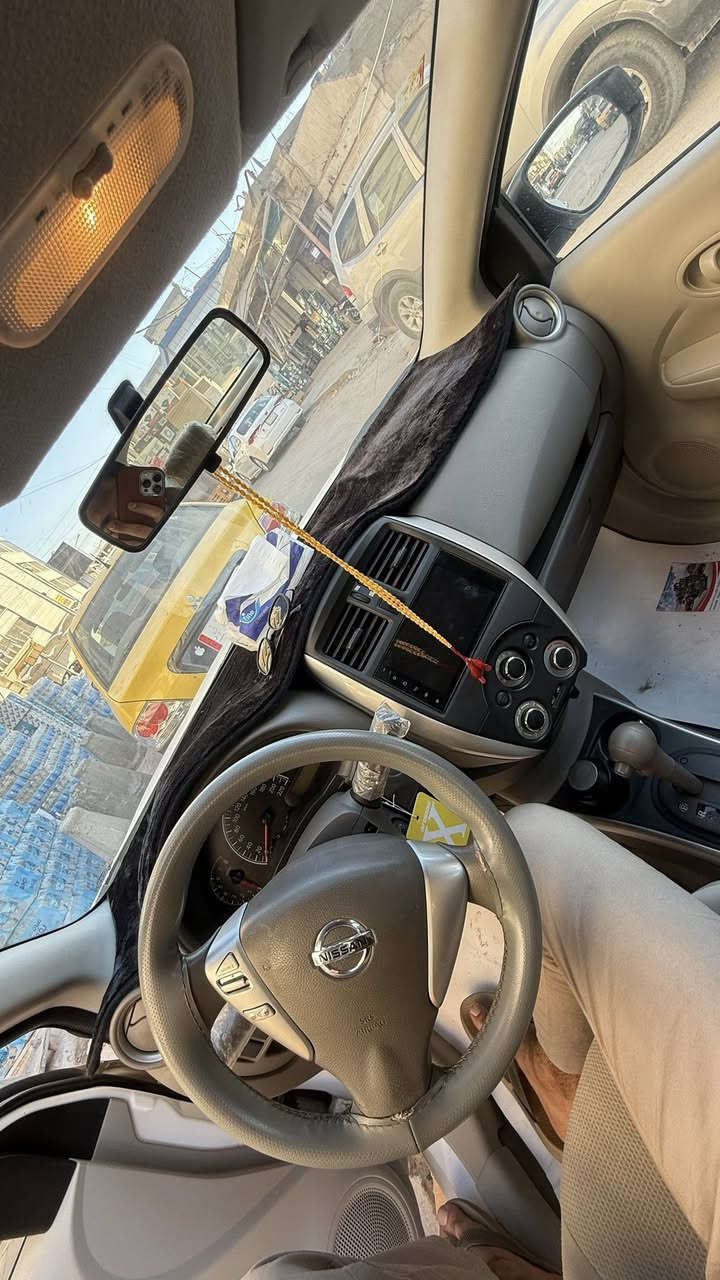 سلام عليكم سني مصري موديل 2024 ماشية 40 الف 
سياره بيها وكاله بأسمي سياره جديدة من كلشي بعده وكاله سياره بيها طخه بالجاملغ الامين 
وعلى حطته مامصلحه نفس ماموجود بالصوره 
رايده 120 مكاني بغداد الغدير 
***********
