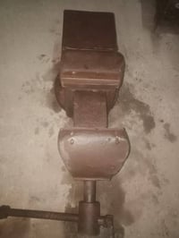 منشار ترددي • مقص حدادي • منجلة حدادي