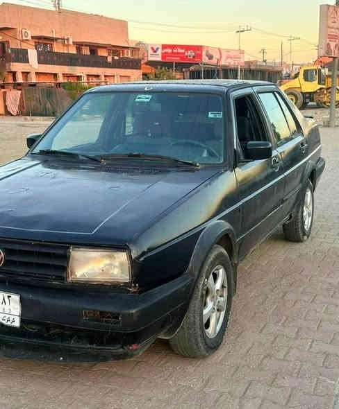 سياره موديل ١٩٩٠ جير محرك شرط بي شويه صرف سياره اوتوماتيك شرط التحويل زباره موجوده  سياره ما بيها اي شيء عنواني كركوك السعر 15 وبمجال بسيط شراي ينتصر رقم الهاتف ***********
