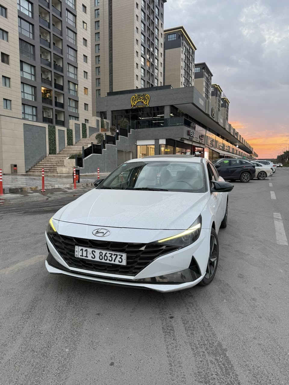 مكلف على النشر
السلام عليكم للبيع النترا 2022 خليجيه رقم بغداد الجديد بأسمي مداور ثاني يوم ماشيه 68 KM  السياره گير محرك صدر كله كفاله   مواصفات الخليجي معروفه 
ويل كب 18 
بك لايت و ماصدات LED 
بصمه
فتحه
داخل جلد + تغليف 
قطعتين تبريد
شاشه كبيره
وباقي المواصفات المعروفه
ملاحضه ‼️
السياره بدون قطرة صبغ بيها تبيدل بابين اصلي نفس اللون يقره بالسونار باب مفتوح فقط  الباقي كفاله عامه
مكاني بغداد حي الجهاد
السعر 165 💲 وبيها مجال بسيط 
للاستفسار  📞***********
