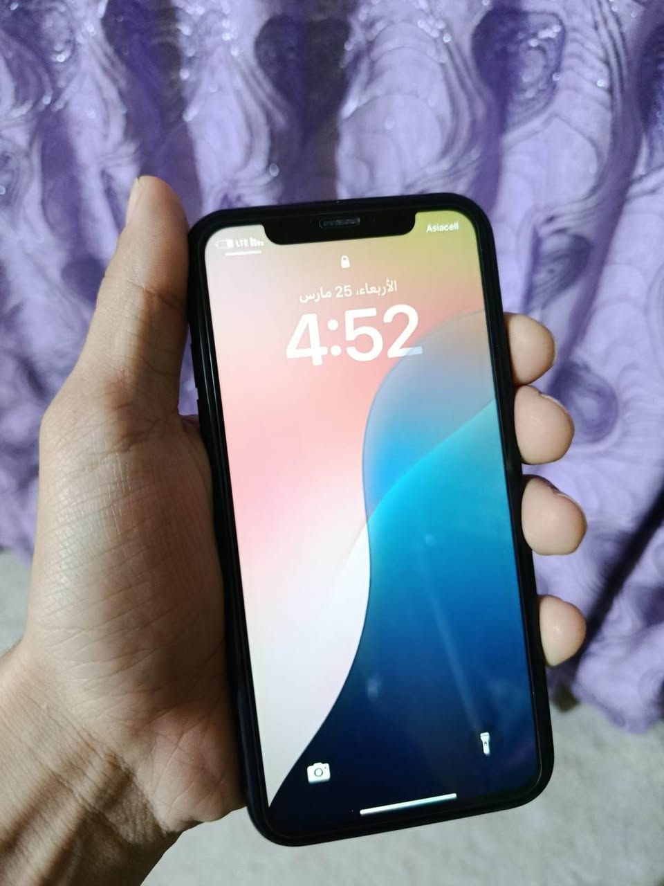 ايفون XR دبل سيم ذ128 مستبدل بطارية فقط نضافته خير من الله وبطارية اصلية باقي كله شغال من فيس ايدي ل صوت وكلشي مراوس باندرويد او تلفون العاب يكون شوي اعلى من سعره وانطي فرق نتفق مكاني البصرة القبله حي الجامعه *********** واتس راسلوني عليه البصرة, العراق
