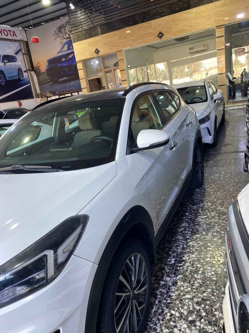 توسان موديل ٢٠٢٠ خليجي فول مواصفات بغداد ماشيه ٩٠بيه صبغ بنيد اثر شخوط  باقي مكفوله السعر ١٩٥ العنوان بغداد زيونه مقابل ملعب الشعب
***********
