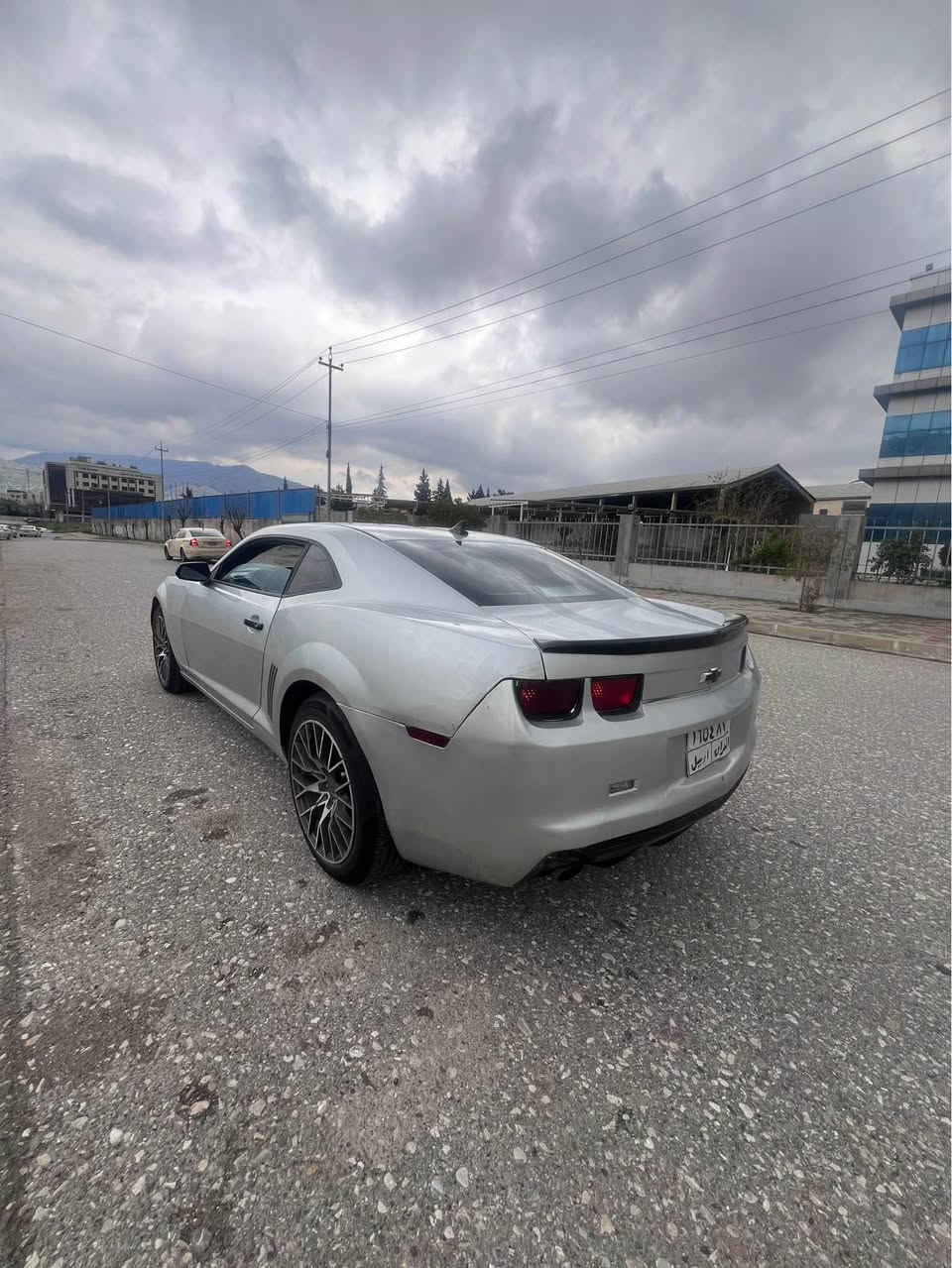 كامارو موديل 2010 محرك V6
كير ومحرك وتبريد بشرط 
رقم اربيل موجوده بدهوك 
باسمنا تحويل وكاله بكيفك
فقط ثلاث قطع صبغ بدون دواخل
بجم كبس بجم وبدن و شواصي شرط
مكانها دهوك داخل دهوك 
سعرها ٧٢ ورقه وناقص ٥ غرامه
*********** بيها واتس دهوك, العراق
