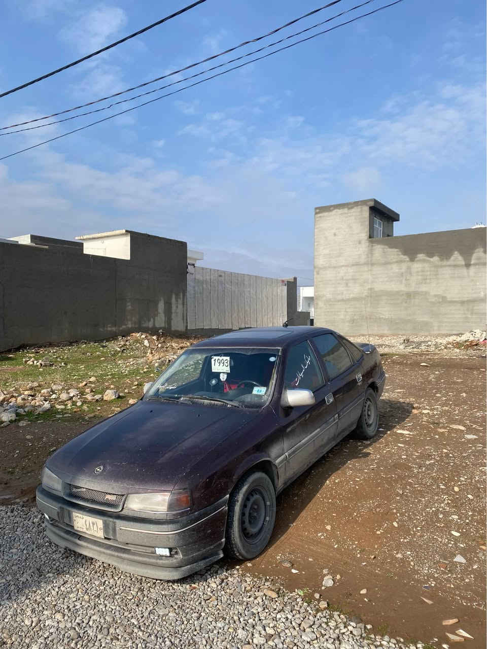 ئۆپڵ مەکینە ٢٠ و ٢جام کارەبا سڵایت ئاوێنە کارەبا و هیتەر . قفڵ مەرکەزی بەشەرتی گێرو مەکینە ئاڕمی پلاستیکی سلێمانی بەشەرتی موس و بڕاوەو ئاڕموو ئەوەلیات هەزەی تازەیە پێشی کامل کراوە بە سپۆرت و لایتەکانی کامل کراوە بە عەدەسە.سەیارەکە هی ماڵی خۆمانە هەموو گیانی بەشەرت  نوقسانی تیا نیە  گەرمی و کارەبای کامل ئیش دەکات  بۆزانیاری زیاتر تەلەفوون بکە*********** Singapore
