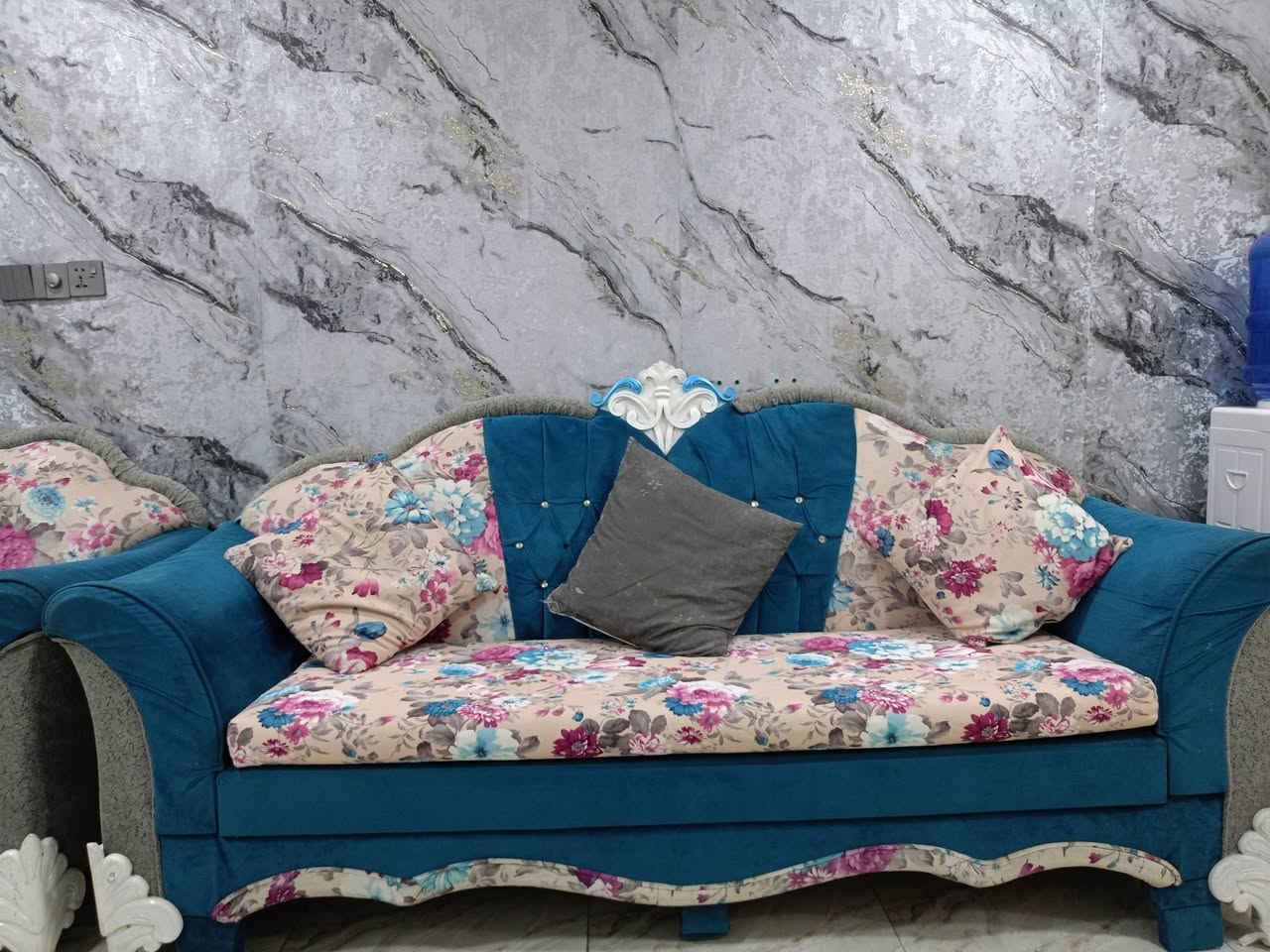 قنفات للبيع 8 مقاعد مستخدامات وياهة 6 كوشات المكان الزعفرانية
السعر 300 وبي مجال للطيبين
للاستفسار: *********** اتصال او واساب
