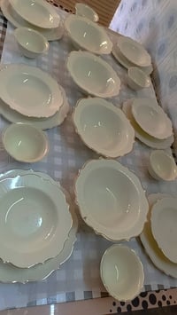 سفره ملكي السعر 45  مع التوصيل رقم الواتساب لي تحب اشوف الحاله اضيفني0...