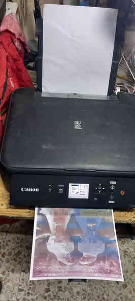 طابعات مستعملة نظيفة ليزري باودر اسود وابيض شغالات على الفحص احبار قليلة وطابعات حبر سائل نظيفات على الفحص 
 للتواصل *********** بغداد العبيدي لايوجد توصيل اعتذر
