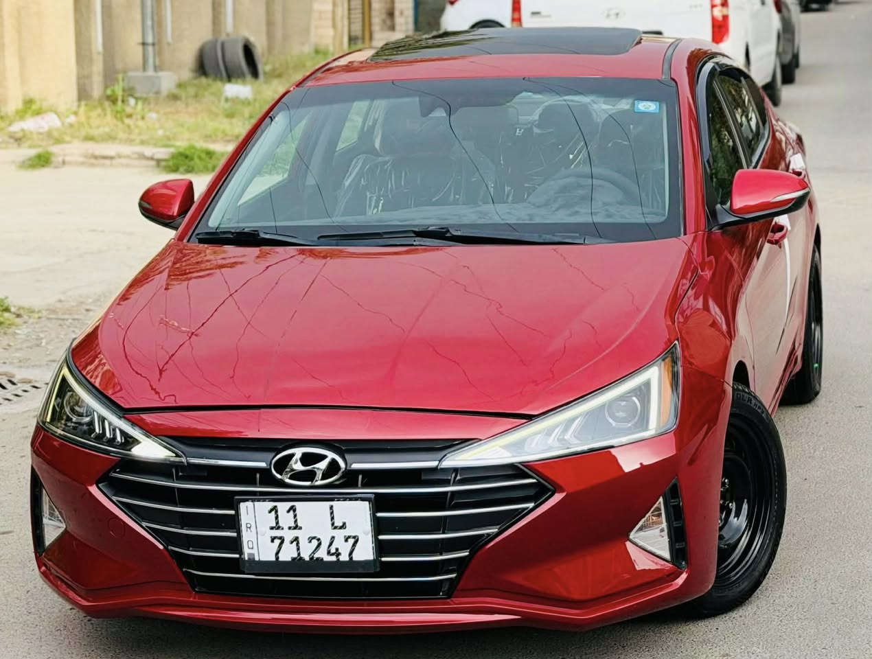 السلام عليكم عندي النترا ٢٠٢٠ رقم بغداد الدولي جديد
سنويه وأرقام وهزه كله جديد بسمي تحويل ثاني يوم سياره جديده بمعنى الكلمه وجاهزه مابيها اي نقص ماشيه ٨٨ الف كيلو فقط محرك ٢٠٠٠ دوش ممفتوح بلادي حادثها فقط بنيد سطحي بدون دواخل بسيط وبيها بل عراق مكانين كلير اثر طخه فقط 
والباقي مكفول كله كير At المرغوب 
سياره فوووول مواصفات ١/١ 
فتحه سلايد 
بصمه تشغيل + بصمه ابواب 
تحكمات فول 
رادار جانبي 
تحديد مسار 
مانع انزلاق 
اي بي اس 
ايكو 
شاشه عرض عطلات 
شاشه كاربلاي 
كأمره دواره 
اشاير بل مري 
لد امامي 
محرك ٢٠٠٠ دوش 
تخم تاير 
حداديه جديده 
سياره جديده ومابيها نقص 
مكان السياره بغداد 
عارضها ب ١٣٢ وبيها مجال للشراي 
وهذا رقمي 
***********
