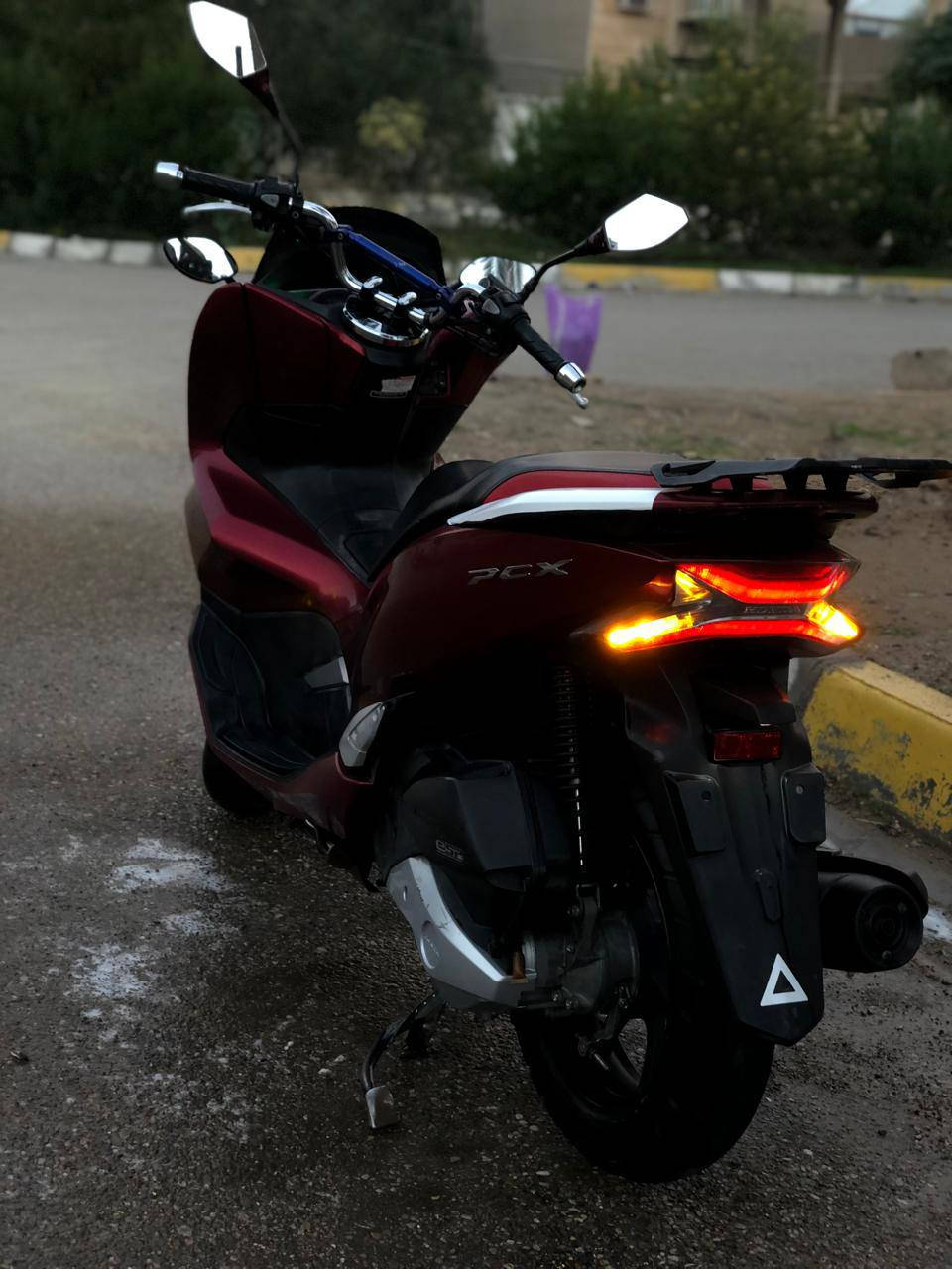 سلام عليكم للبيع دراجه PCX جيل ثالث بصمة درجة حلو ونضيفة بمعنة الكلمة ماشية 40,500الف محرك برغي واحد مامفتوح بي كاملة مكملة مناقصهة شي كهربائيات كلهة شغالة السعر 19 ورقة وبيهة مجال بسيط انتة شراي خابرني وتدلل مو شراي لاتعبني والسوك كلشي بي واني خادم اي استفسار *********** الرقم بي واتساب اتصل مو تكعد اتراسلني العنوان ديالى بعقوبة
