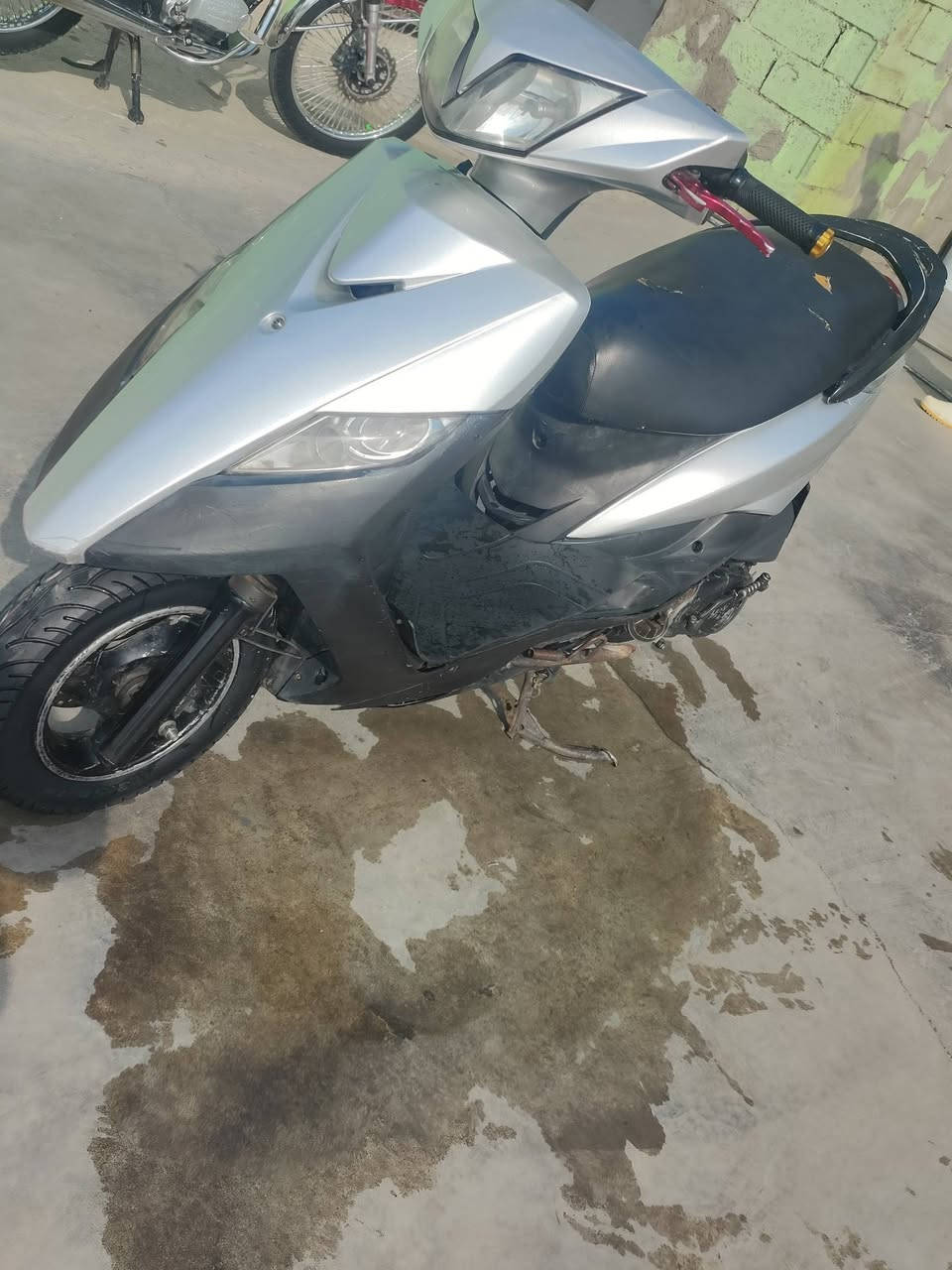 سلام عليكم لبيع دراجه ماكس ثعلب 
يريد يتصل عله رقم  
***********
