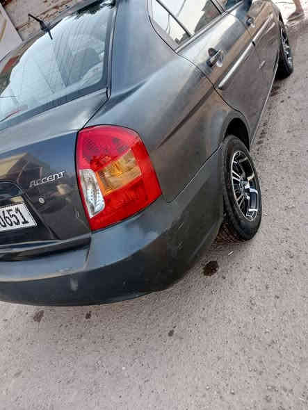 السلام عليكم للبيع اكسنت  خليجيه موديل2007رقم بغداد انكليزي بأسمي مكينه 1600قطرتين السياره داخلها وضع شركه ماشيه146 تبريد تدفئه تخم تاير جديد السياره بيها جراد
السعر 80 العنوان بغداد البياع تقاطع درويش التراث ***********
