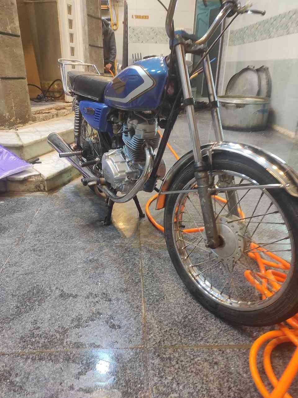 السلام عليكم شباب دراجه لبيع هندر سبرنكه خارجيه سعر 325 وبيه مجال حك جيه مكاني حي الجامعه هاذه رقمي ***********
