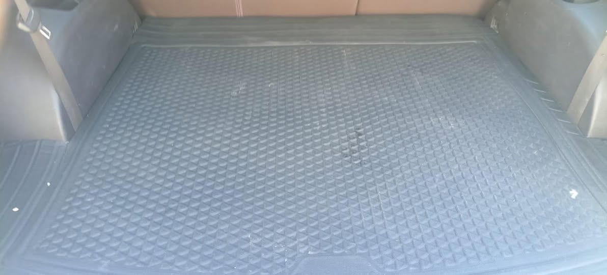 السلام عليكم
سنتافيا ٢٠١٩ 
رقم سليمانيه 
سنويه وهزه جديده 
سنويتها ل٢٠٣٠
ماشيه ٦٨الف 
محرك ٦ سلندر 
مكان السياره فلوجه
***********
