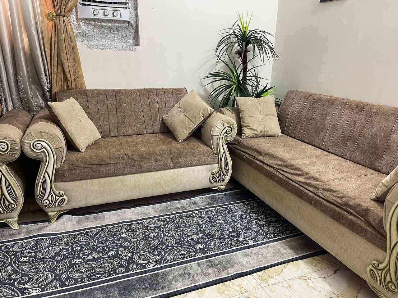 تخم تركي تسگام قطعتين كبار وقطعه وسط وكراسي 2مكاني الحر
السعر375 وبي مجال
***********
