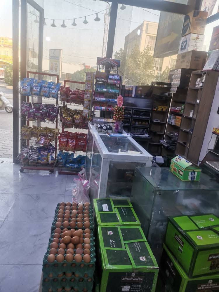 تصفيه اسواق بيع مستعجل
7بردات
3طرحيات
رفوف كرزات
رفوف
ميز كاشير
وبيه اثاث كامل رفوف وسفينات 2وسبلات 2ومراوح ومبرده وميوزه وميزان ودخل كاشير ومنظومة كامراتكل شي داخل الاسواق للبيع الشراي يجي ياخذهن مو يواعد ومايجي 
عنوانه حي الوفاء على الشارع العام مقابيل حي الجامعه ركن شارع 20
الشراي يتفضل. خاص ويدلل
*********** امانه العباس للي يتصل يكول من طرف ايلين محمد
