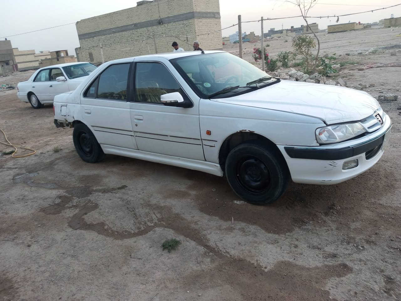 سلام عليكم بيجو بارص مديل 13 ب32 وبيها مجال قليل مكانها نجف ضربه جنطه سنويه بشهر 10 تخلص ابيع هلموجود وذا عندك مراوس نزل والرزق ع الله  ***********
