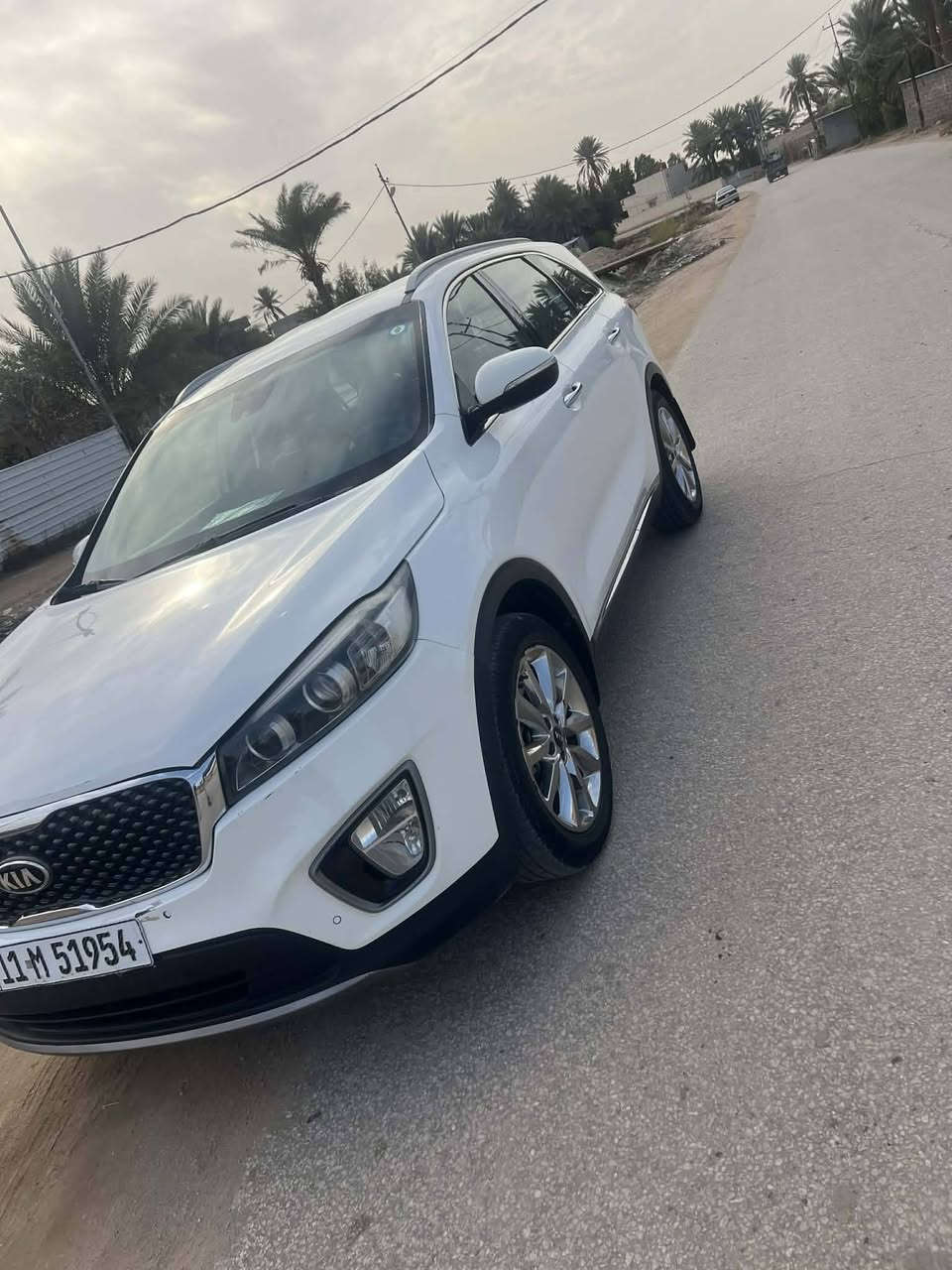 ‏سورنتو خليجي موديل ‏2018
‏كفالة عامة ما عدا بارد قليل موضح بالسونار المرفق 
مع الصور
‏المواصفات
‏سبعة راكب
‏بصمة
‏محرك 2400
ماشية 168 كيلو
‏العنوان كربلاء اطوريج 
السعر  195 وبيه مجال 
الاستفسار اكثر
  ‭0771 449 6573‬
***********
