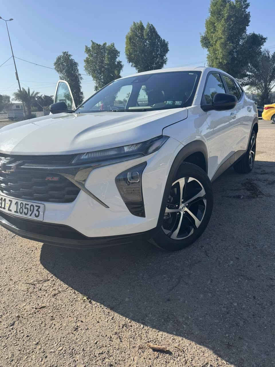 السلام عليكم تراكس موديل 24محرك1200تيربو كيرها ATماشيه 10بدون ايرباك بيها صبغ بنيد فقط الباقي كفاله شواصي لغوده براكيت راديترات كفاله داخل وخارج عل وضع الشركه بسمي مابيها كل نقص ترايك وين ماتريد مكاني بغداد السيديه ***********بيك خير ودلل
