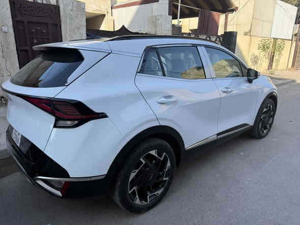 للبيع فقط

كيا سبورتج خليجي 

موديل 2023

المواصفات

بنوراما
اربعة انظمة قيادة

 مثبت سرعة

بصمة ابواب 

بصمة تشغيل عند بعد

كراسي كهرباء 

هاند بريك بصمة

مانع تزحلق

كامرة خلفية دوارة

لابت زنون LED +  بك لايت LED

حساسات امامي خلفي

مري شفط + اشاير

تدفئة كشنات + تفئه ستيرن

تبريد بيانو

شحن وليس 

داخل لون بيجي
 
منافذ شحن بالمقاعد

ويل كب 19

سعة المحرك 2.0L 

اوتو هولد توقف ذاتي 

ماشية 29الف كيلو (حقيقي) 

وباقي المواصفات العادية

السيارة رقم بغداد 

السعر / 230 وبيها مجال

التواصل ***********
