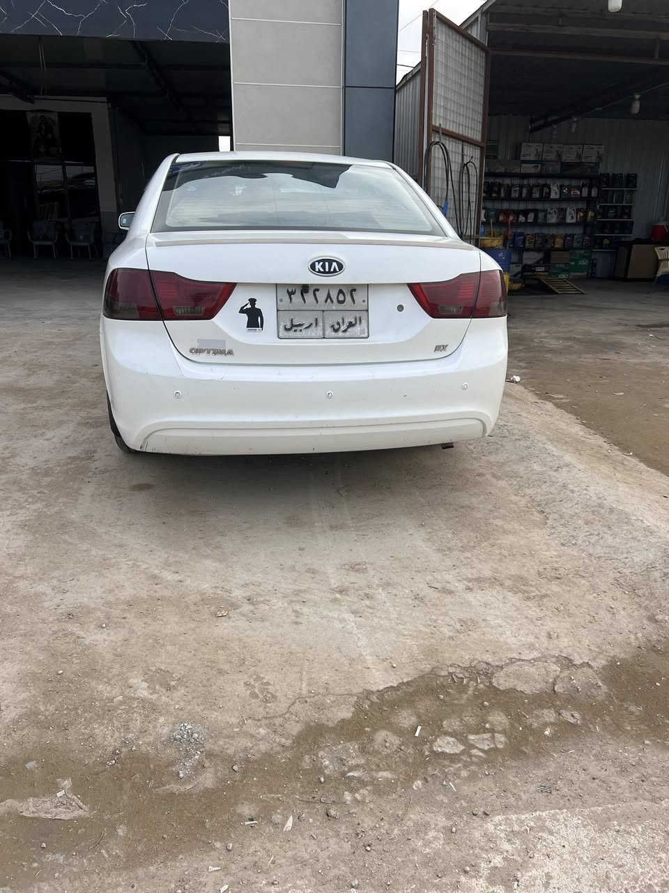 كيا اوبتما 2009 ابيض صدفي رقم اربيل محرك 2000 دوش بيها جاملغ وبنيد وشويه صبغ بالباب والباقي مكفول سياره حلوه ونصيفه عندي بيها وكاله عامه تحويل باي وقت يعجبك 
السعر 111
ترهم مراوس بجارجر او اوباما وانطي فرق
مكاني بابل الشوملي 
الاستفسار او التواصل ***********
