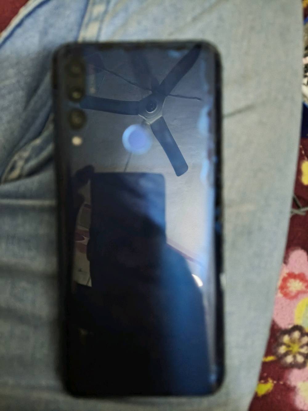 موبايل هواوي  y9s شغال يرادله تبديل شاشه ب٤٠ وتوصيل متوفر لجميع المحافظات ٥