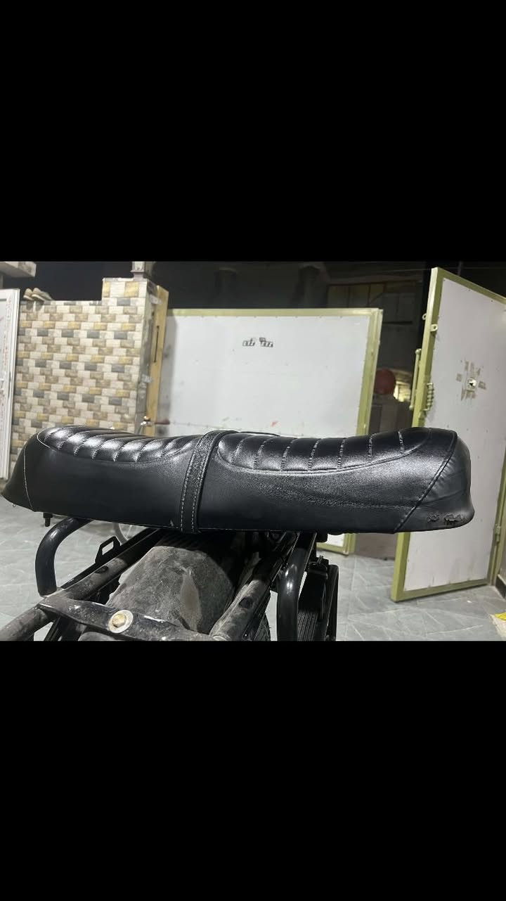 السلام عليكم اخواني كشن الماني للبيع نضيف بمعنى الكلمه سعره ٢٥٠ شراي بي خير ويدلل موجود توصيل رقم *********** تحياتي للجميع 🌹
