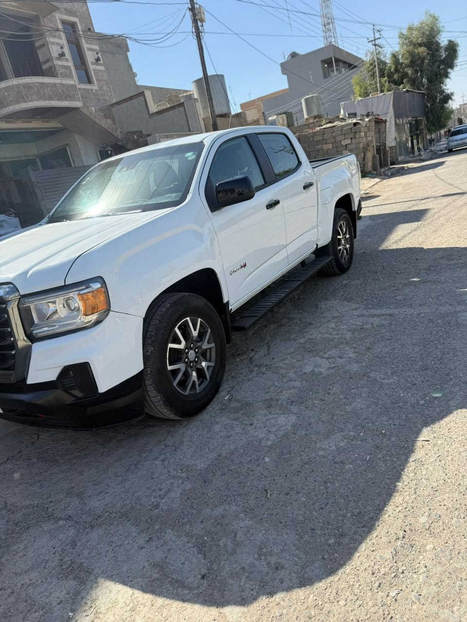 السلام عليكم للبيع جي ام سي كانيون دبل قمارة موديل 2022 فول نضافة ماشية 20الف بيهة ثلاث قطع صبغ بأسمي تحويل مباشر متواجد بغداد واربيل السعر 210 وبيهة مجال انشاء الله للتواصل خاص او على واتساب ***********
