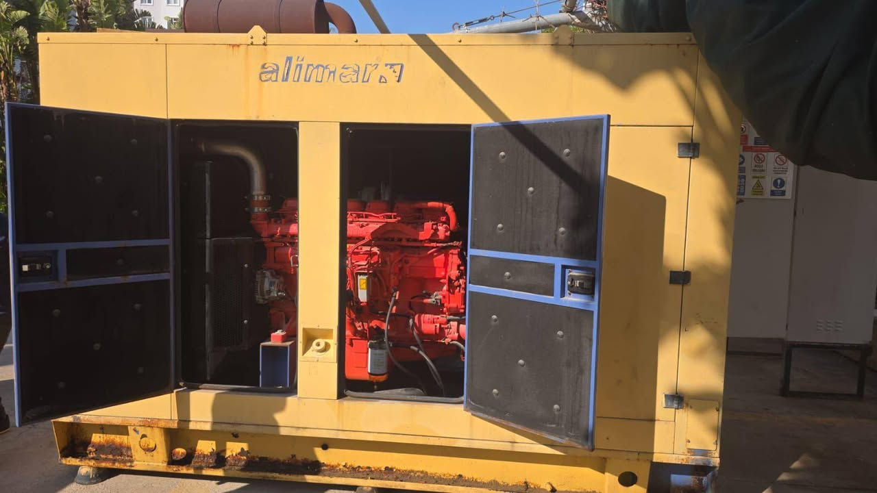 سكانيا DC13. عدد 2
550 كيفي
2013 موديل
350 ساعه
التواصل 00905342525170 في تركيا


**إذا كنت صاحب هذا الإعلان وتريد حذفه لأي سبب، رجاءا أرسل رسالة إلى الدعم الفني**