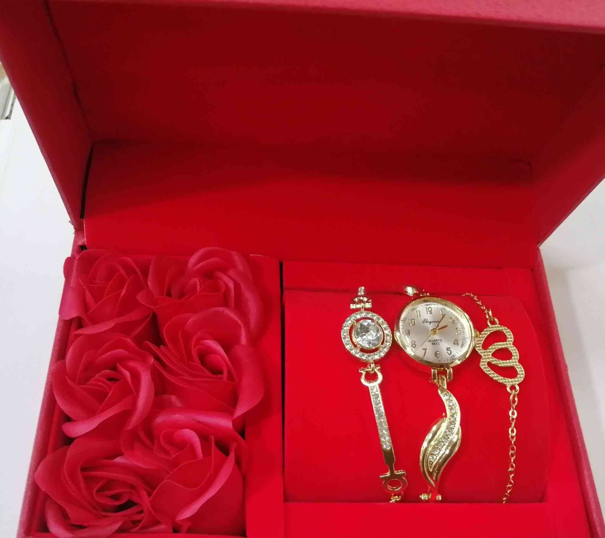 توفر لدينا 
هدايا عيد الحب ❤❤❤❤❤
بكج نساني
مكون من ساعه وسوار
موديلات تجنن


**إذا كنت صاحب هذا الإعلان وتريد حذفه لأي سبب، رجاءا أرسل رسالة إلى الدعم الفني**