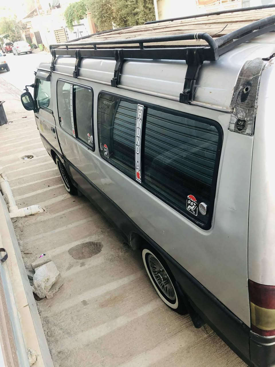 كيا هونداي للبيع
محرك3000بيها نفاخ 
السعر 54بي مجال 
***********
***********
