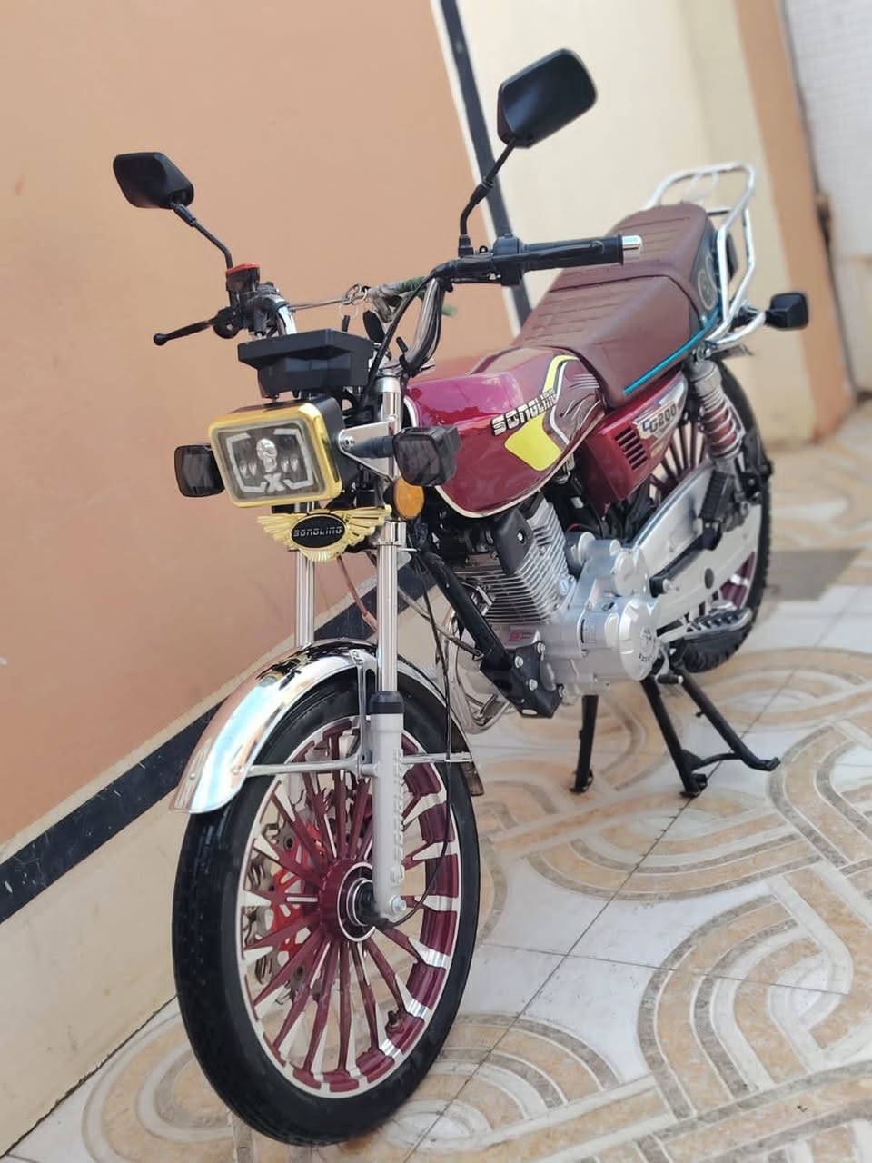 للبيع سيفان موديل 25دراجه جديد مكاني ديالى ناحيه سلام عله طريق دلعباس نتصل ودلل ***********
