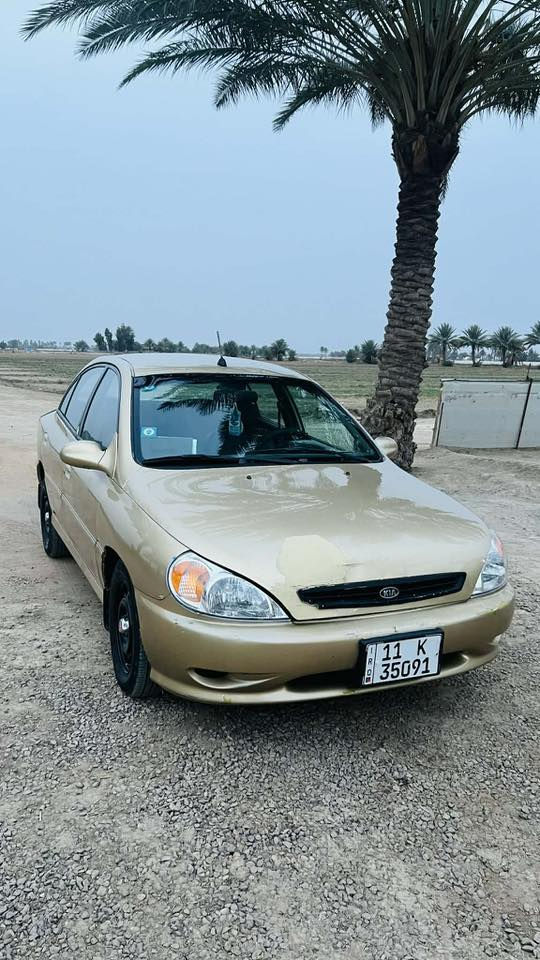 السلام عليكم ورحمة الله وبركاته
ريو 2001 للبيع 
رقم بغداد بأسمي سنوية وهزه جديده 
مكينه جديده 
تبريد خير من الله
كير جديد 
تخم تاير جديد
كهربائيات شغاله تجي وتشوف 
فيت بم ونوزلات وبلكات كله جديد 
صبغ عام بدون حادث 
جام اتوتماتيك 4
داخل نضيف يخبل لا شك ولا زرف 
السياره معمره تعمير حلو مرتبه ومعتنين بيها حيل 
……. 
السعر 43 وبيها مجال 
***********
