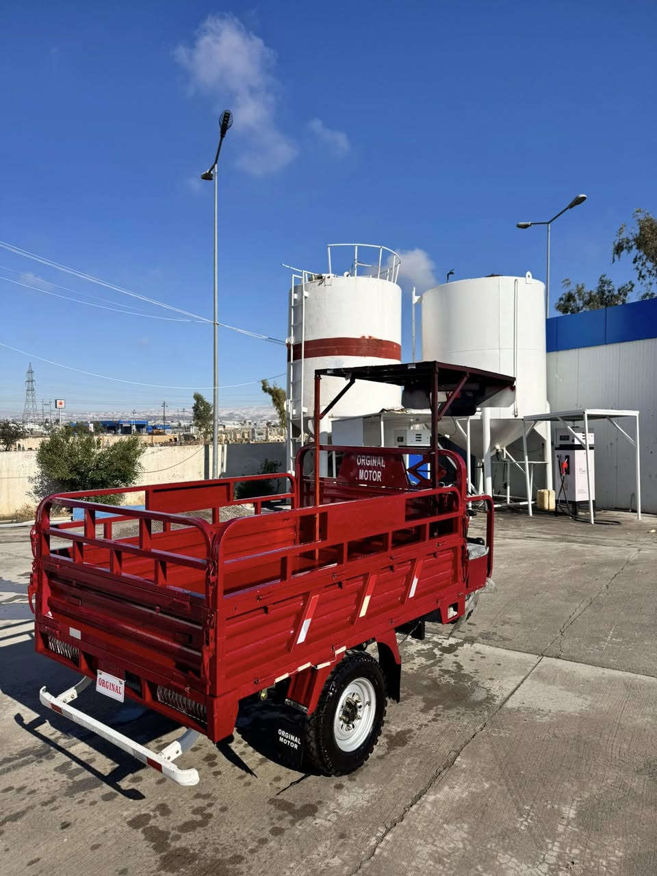 ئه م ماتور بو فروشته مه كينه به شه رت زور خاوينه دوو مانك ده ركه وه مه نه فيسه به ناو خومه نه ناو نيشان بنه سلاوه ***********
