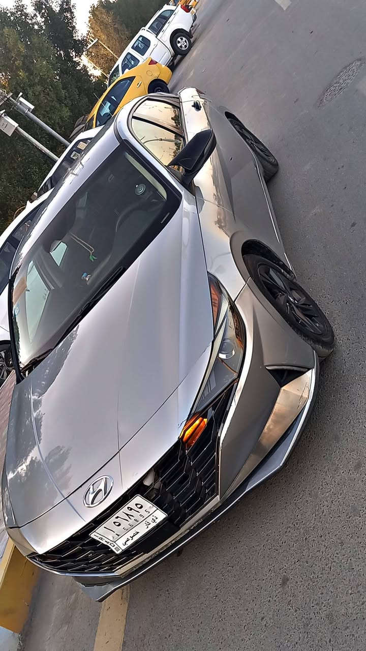 السلام عليكم ***********
النترا مديل 22 للبيع رقم ذي قار

السعر 127 بيها مجال بسيط

مكينة 2000 گير كفالة على وضع الشركة

المواصفات حلوة

محرك بصمه+ تشغيل عن بعد ترحيب عند الاقتراب

رادارات امامي خلفي والجوانب+نقط عمياء

شاشه دجيتال+كامره

فول تحكمات ستيرن+اوتو هولد

مانع انزلاق+قياده ذاتيه+تحديد مسار 

3 وضعيات قيادة

بصمة ابواب+ انارت ترحيب 

ماشيه 70

السياره جديده وجاهزة حادثها بأمريكا تبديل جاملق امامي فقط وصور الحادث موضح  بالمنشور وبيها بارد بالعراق 

((مكانها ناصرية 

الرقم:  ***********
