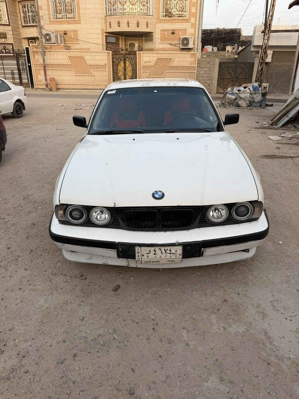 بي ام للبيع مديل ٩٠مسكر فانوس يرادلها ترتيب مكان البصره سعرها ٤٥ ***********
