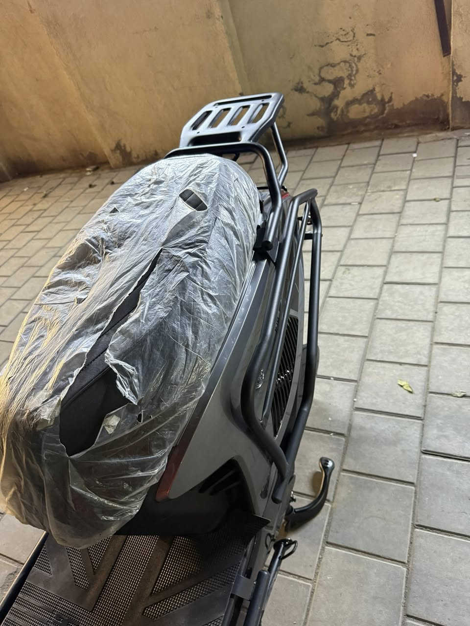 دراجه شحن ااباتشي استخدام جدا قليل النايلون بيها بطاريه ليثيوم 72 فولد 50 أمبير 3 تقطع مسافه 70 كيلو سرع سرعه القصوى 85 تايرات جوبلس بريكات هيدروليك دبل بصمه ودبل سويج نضام بك بيها نضام كروز قفل سرعه وياهه صندوق ايضاً وياهه غراض هم بعدهن بل جيس مكاني بغداد حي القاهره الضباط اي استفسار هذا رقمي ***********
