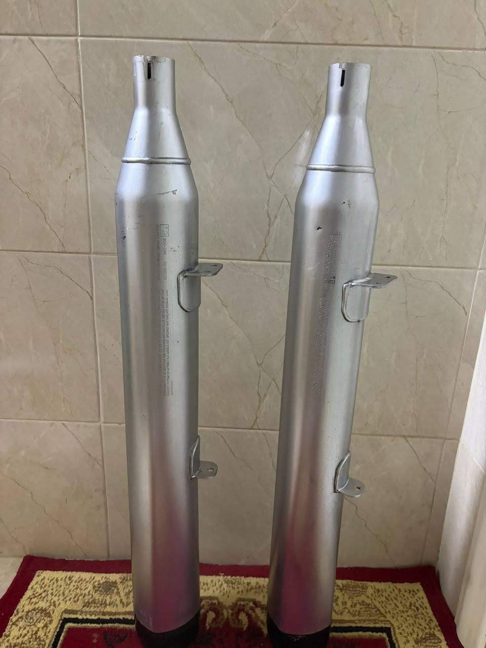 Harley-Davidson VRSCF V-Rod Auspuff 65268-09
كامل 
وارد السعودية


**إذا كنت صاحب هذا الإعلان وتريد حذفه لأي سبب، رجاءا أرسل رسالة إلى الدعم الفني**