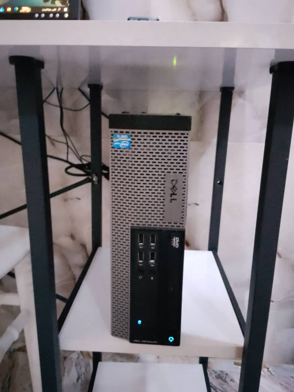 كمبيوتر DELL❗
نضام وندوز 10 سعر 350
العلوان: البصره القبله شارع حي القائم ،📍
الرقم:***********
