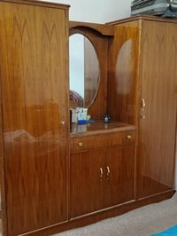 للبيع • سعر مناسب • غرفة نوم