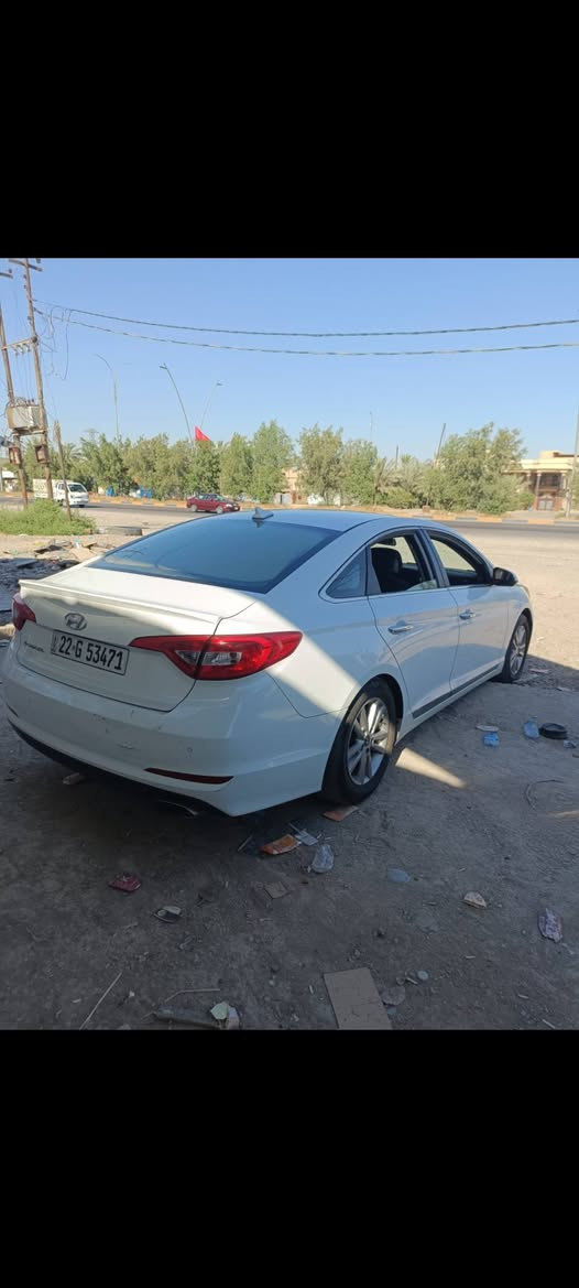 سوناتا وارد كندي موديل 17 سنويه بسمي هزء جديد بيه جملغ وبنيد صبغ بدون دواخل فتحه  بصمه جاهزء سيار تريد تحويل تريد وكاله *********** سعر 115 النجف, العراق
