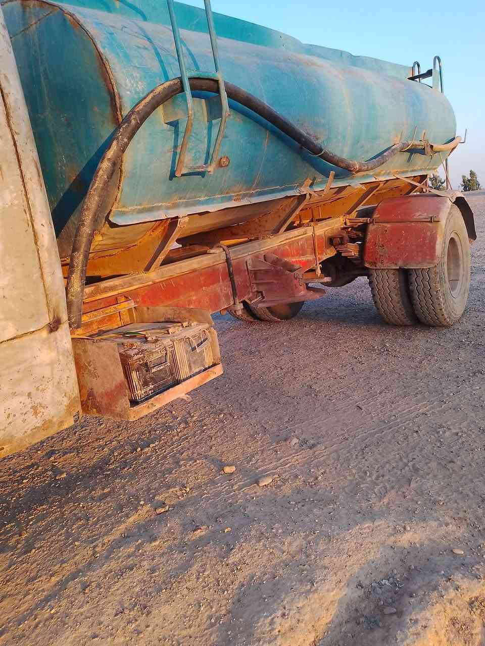 سلام عليكم تنگر اقجم بوز للبيع موديل66
تايرات كله فوك نص عمر محرك كير اكسن مكفول شاصي  نضيف اتصال 
***********
