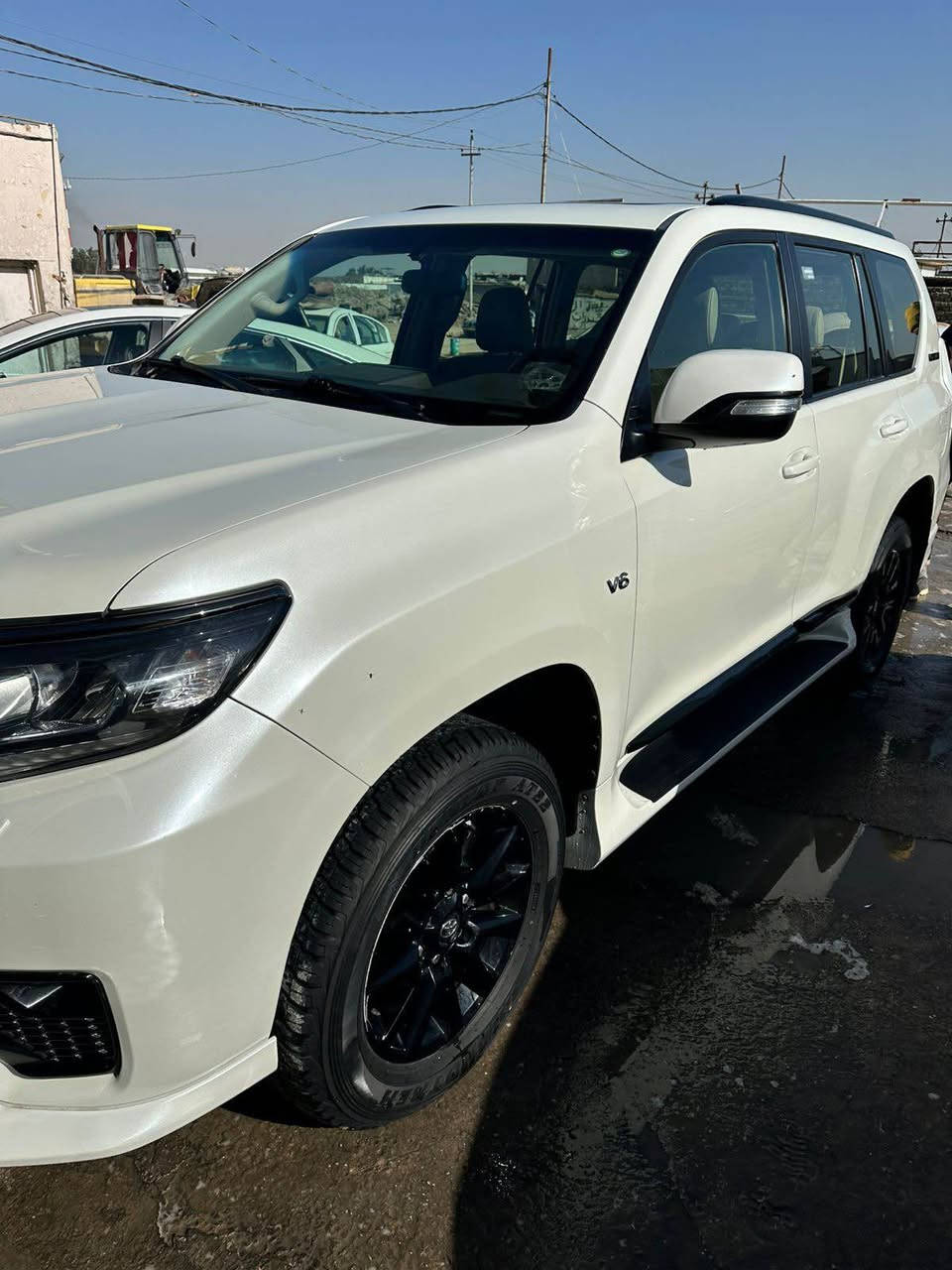 للبيع برادو TX موديل 2021 مدنايت وكاله  سبير متنازل
 مكينة 6 سلندر (4000) 
رقم بغداد سنوية باسمي تحويل مباشر ماشية 110 الف 
السيارة مكفولة من الصبغ والبارد والتبديل والتعديل
ولا قطعة مفتوحة 
فتحة بصمة شاشة  حساسات تحكم جهتين 
كراسي كهرباء 
 شاحن طفاية تشغيل 
عن بعد هوك سحب دبل تانكي كروس سرعة  

السعر / 440 وبيها مجال 
للاتصال او وتساب / *********** ديوانية, القادسية
