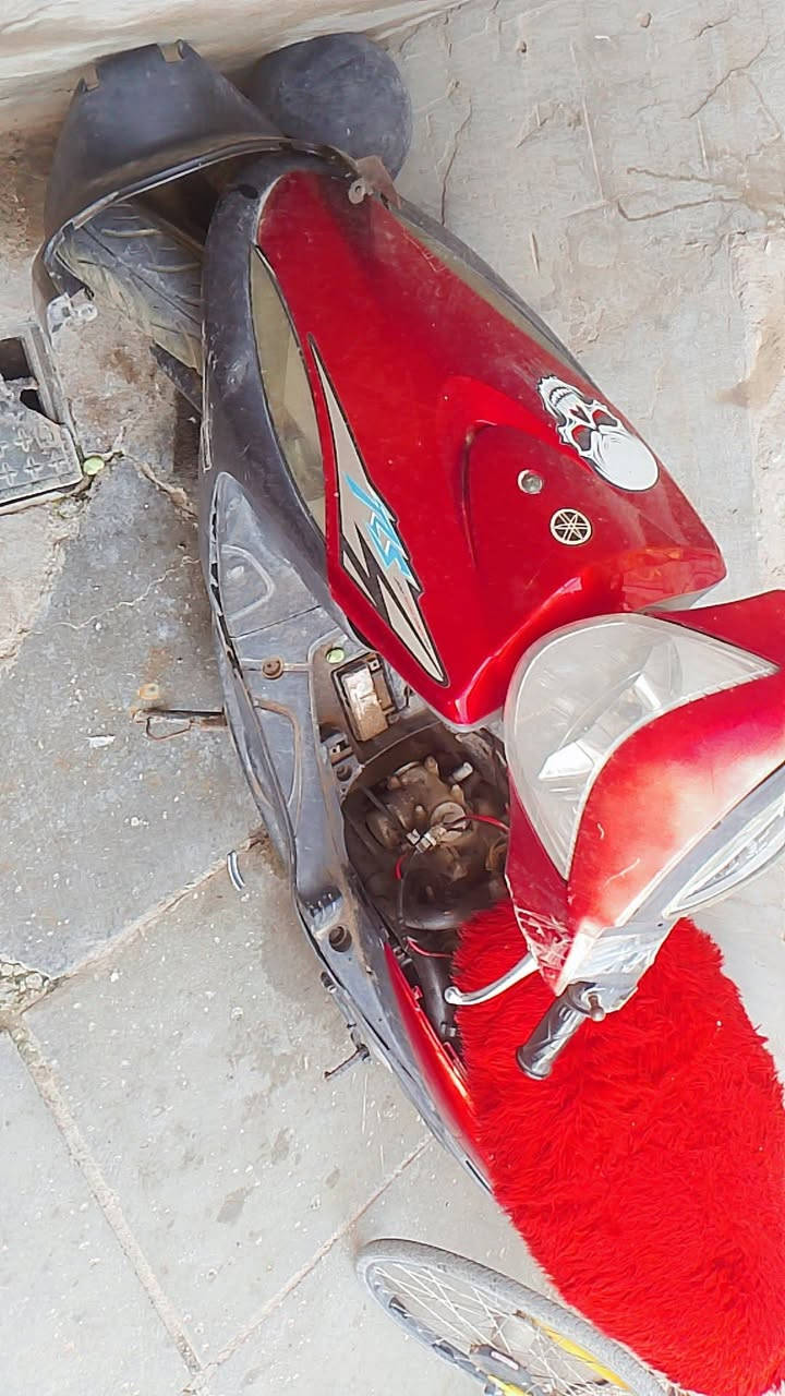 شباب دراجه للبيع بدون أوراق نقصهه سلف وملف غراضهه لباقيه كامله مكاني الحسينية 
سعر 250قفل***********بس واتساب  ومازنجر موجود..
