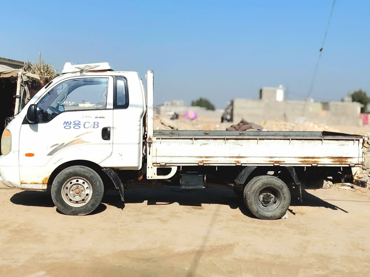 يالله سلام عليكم كيا حمل لبيع موديل 2007محرك 3000مسكر مكفوله من كصه وضربه قويه وشاصي محرك مكفول وكير مكفول حداديه خير من الله.. الرقم ***********..  السعر 80وبيه مجال لطيبين العنوان النجف الاشرف الحيدريه اتصل وبيك خير ودلل
