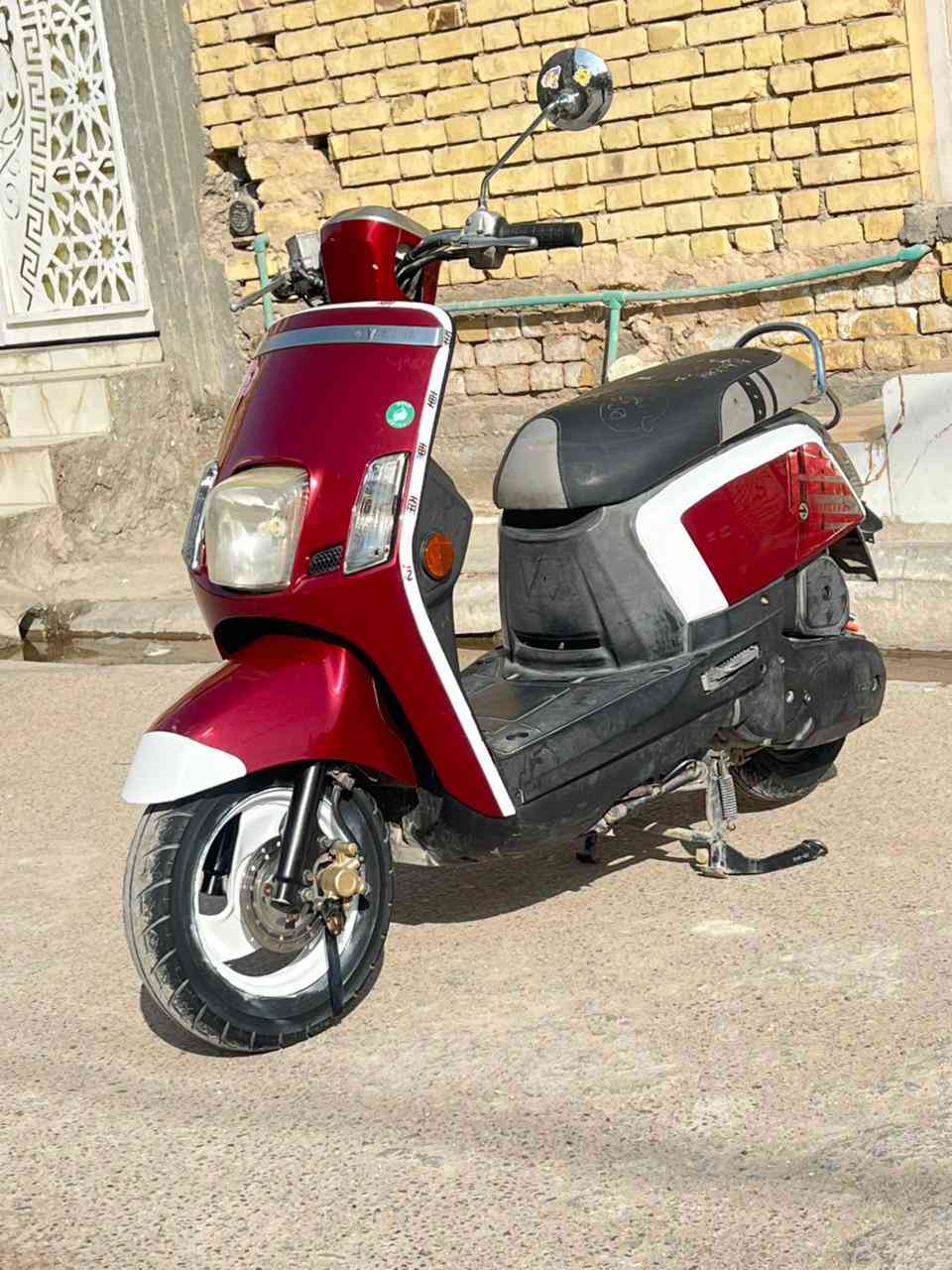 السلام عليكم بوليس مسطرة للبيع كفاله عامه من كلل شيي برغي ما ناقصها تخم كلجات خلفي وامامي رياضي WFبلاديات اجن من الحاوية وياهه قبل شهرين تقريباً
ً طلعت من الحاوية السعر 1100 مليون وميه وبيهه مجال المكان ناصرية حي الفداء التواصل خاص او ***********
