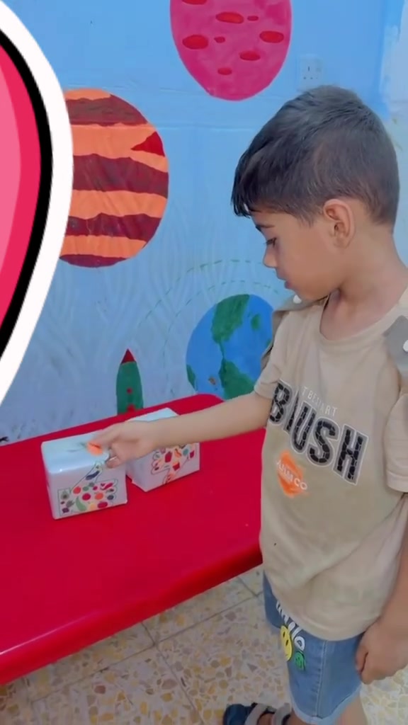 :

* 🥦🍎 نتعلم اليوم الفرق بين الأكل الصحي وغير الصحي بطريقة ممتعة وتفاعلية لتنمية الوعي الغذائي لدى أطفالنا.
* الغذاء الصحي بداية لجسم قوي وعقل نشيط 🌟 ضمن جلساتنا التعليمية نساعد الأطفال على التمييز بين الأطعمة الصحية وغير الصحية.
* 🍓🥕 خطوة صغيرة اليوم نحو عادات غذائية أفضل غدًا! تدريب ممتع للتعرف على الأطعمة الصحية وغير الصحية.
* لأن صحة الطفل تبدأ من اختياراته 🍎🍔 نقدم أنشطة تعليمية تساعد الأطفال على معرفة الطعام المفيد والطعام الذي يجب التقليل منه.
* 🌈 تعلم، لعب، وفائدة! نشاط تفاعلي لتعليم الأطفال الفرق بين الغذاء الصحي وغير الصحي بطريقة تناسب قدراتهم.
* “نزرع عادات صحية منذ الصغر” 🥗💚 من خلال تدريبات ممتعة لتعليم الأطفال اختيار الغذاء الصحي


**إذا كنت صاحب هذا الإعلان وتريد حذفه لأي سبب، رجاءا أرسل رسالة إلى الدعم الفني**