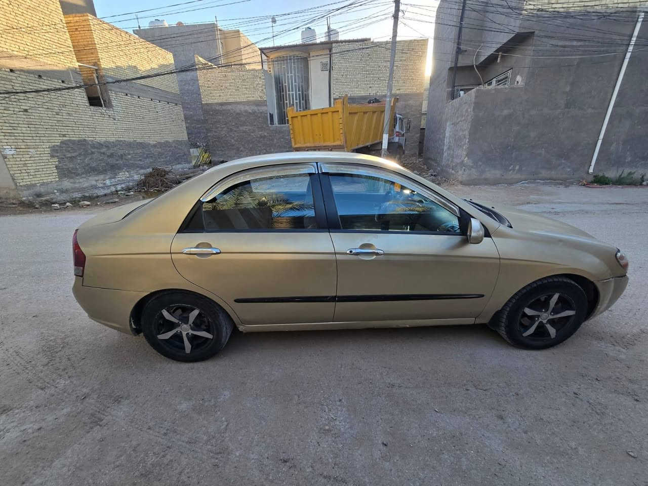 سبكترا 2008
السعر 80وبيها مجال 
الاستفسار ***********
