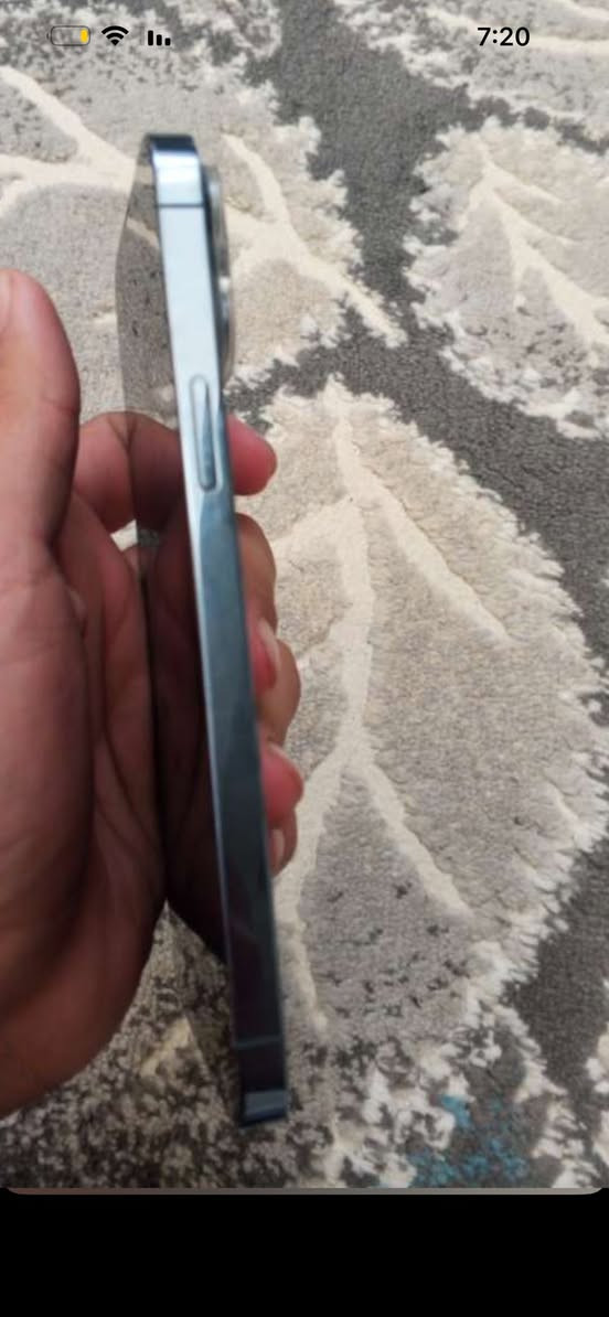 آيفون تلطعش برو ماكس ذاكرة 256 فقط امبدل ضهر تك سيم النضافه90بلميه ميه وعشرين افرين السعر 700 قفل
***********
